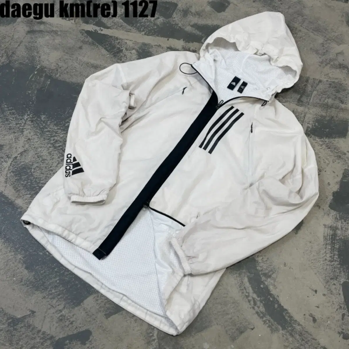 adidas Windbreaker Hooded Jumper size 100