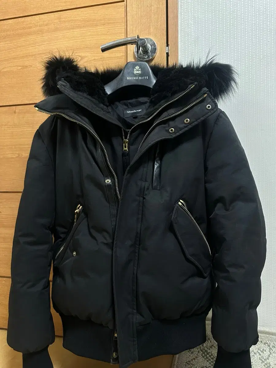 [40SIZE] McCage Dixon Padded / Blackfur / Men's