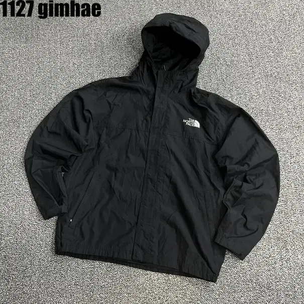 105 The North Face Windbreaker