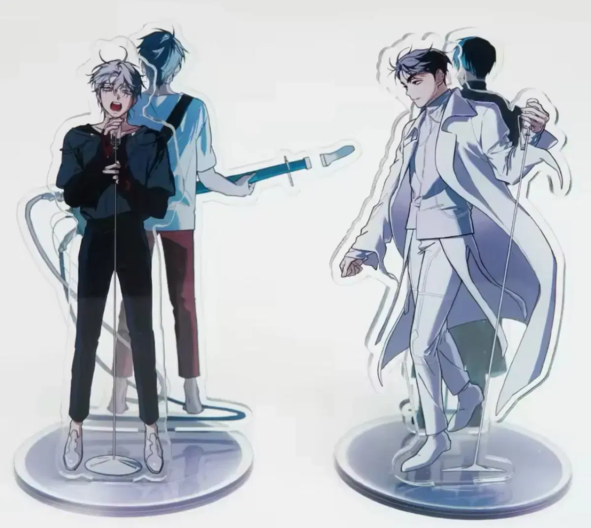 Eyste Ivantil acrylic Stand