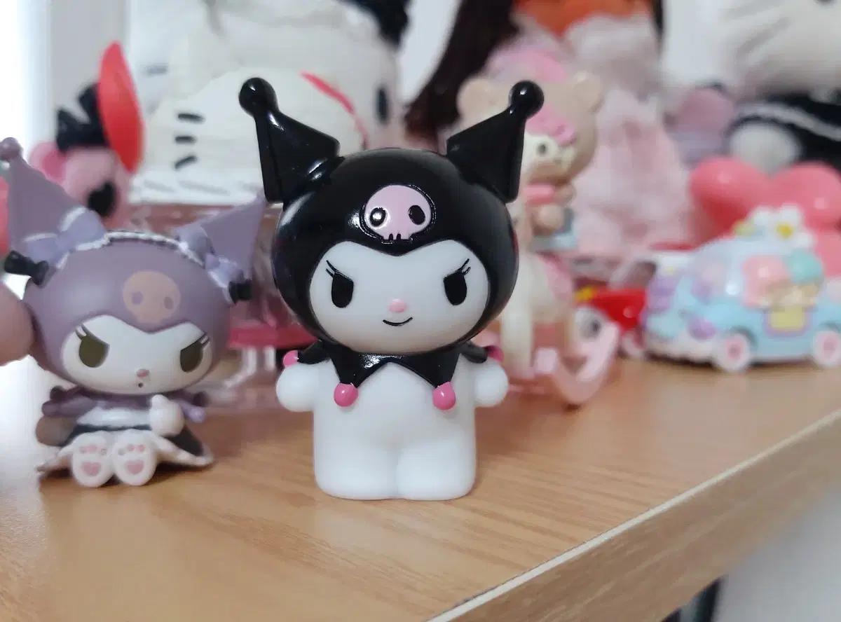 Sanrio Kuromi Finger Figures