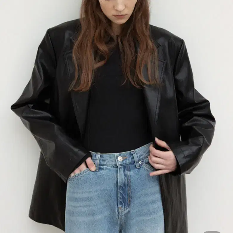 르 faux leather over-fit blazer  레더자켓