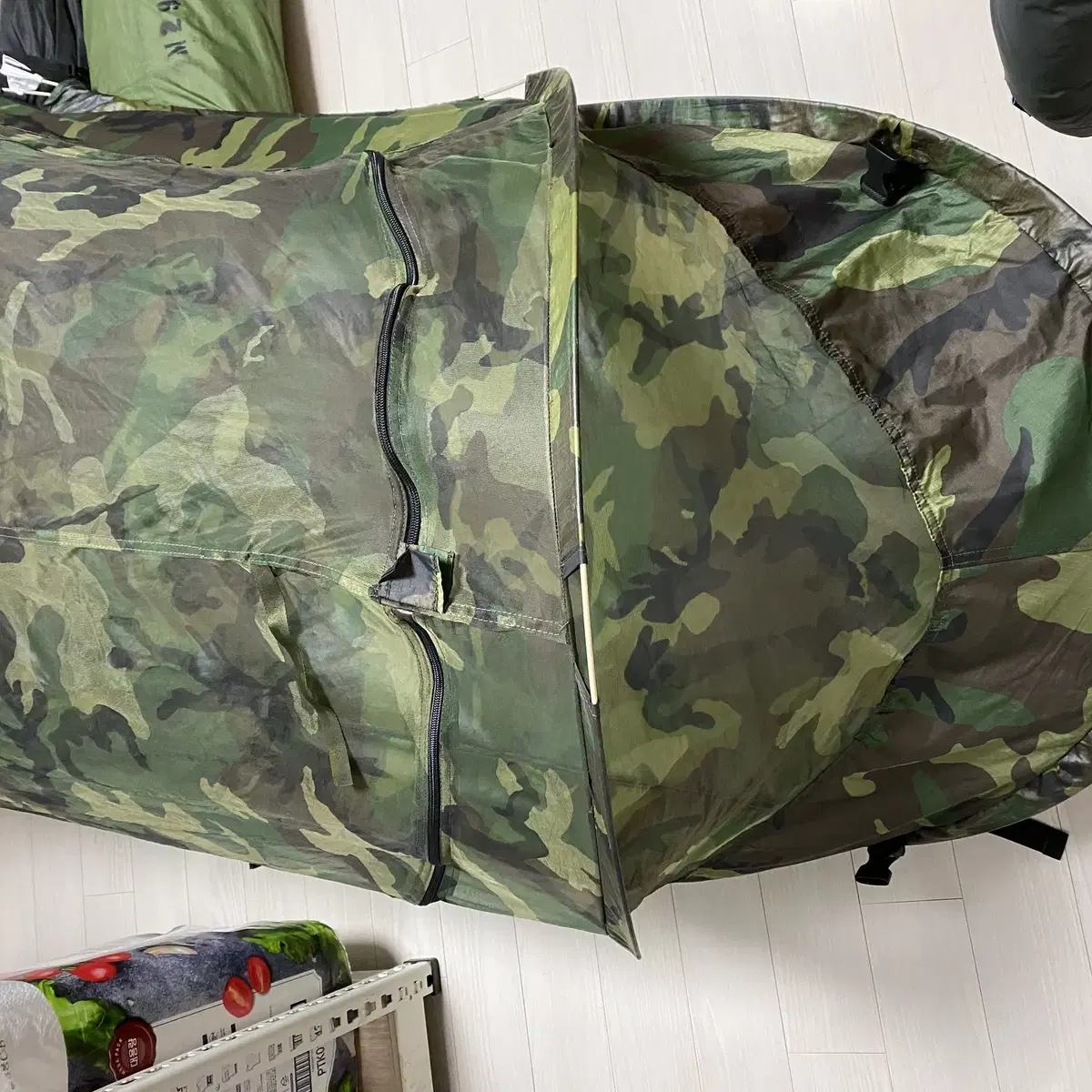 우드랜드 팝업 텐트(WOODLAND POP-UP TENT) 팝니다.