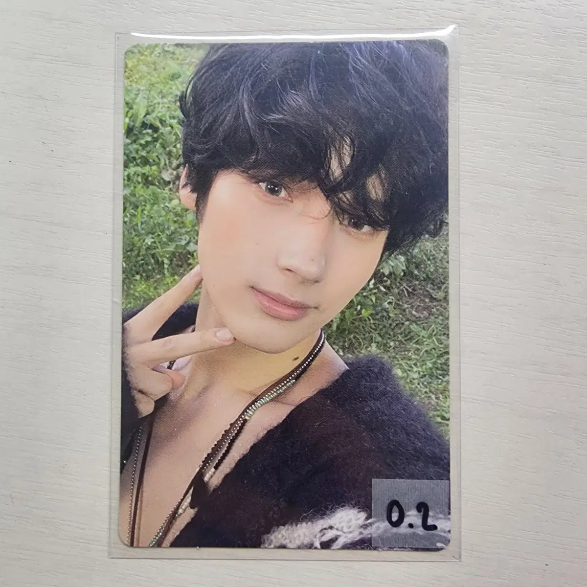 Tomorrow X Together Daydream hueningkai sells photo kards.