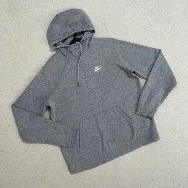 M Nike Brushed vahn hoodie B.3236