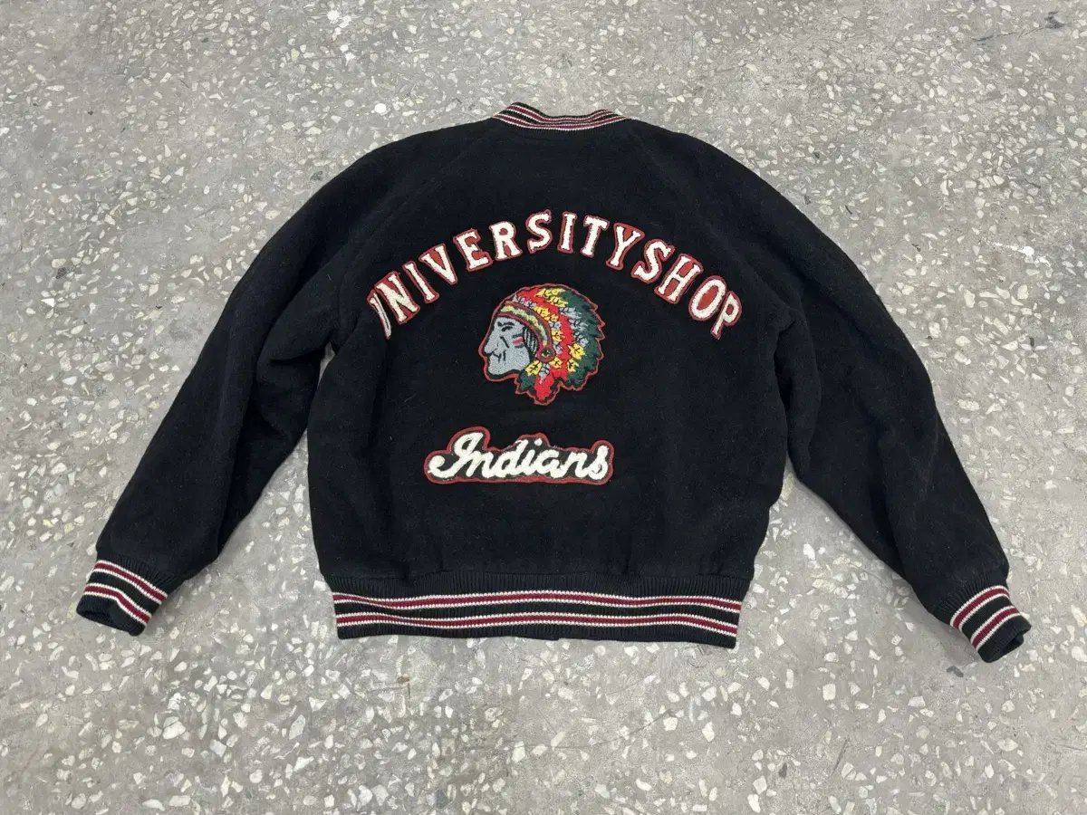 [L] UNIVERSITY SHOP 90s 인디언 울바시티