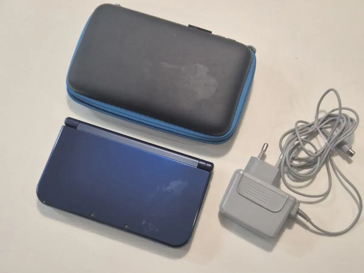 닌텐도 New 3DS XL 블루(정품충전기, 펜, 파우치 서비스)