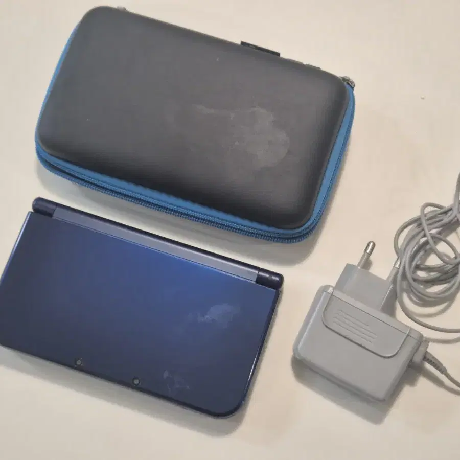 닌텐도 New 3DS XL 블루(정품충전기, 펜, 파우치 서비스)