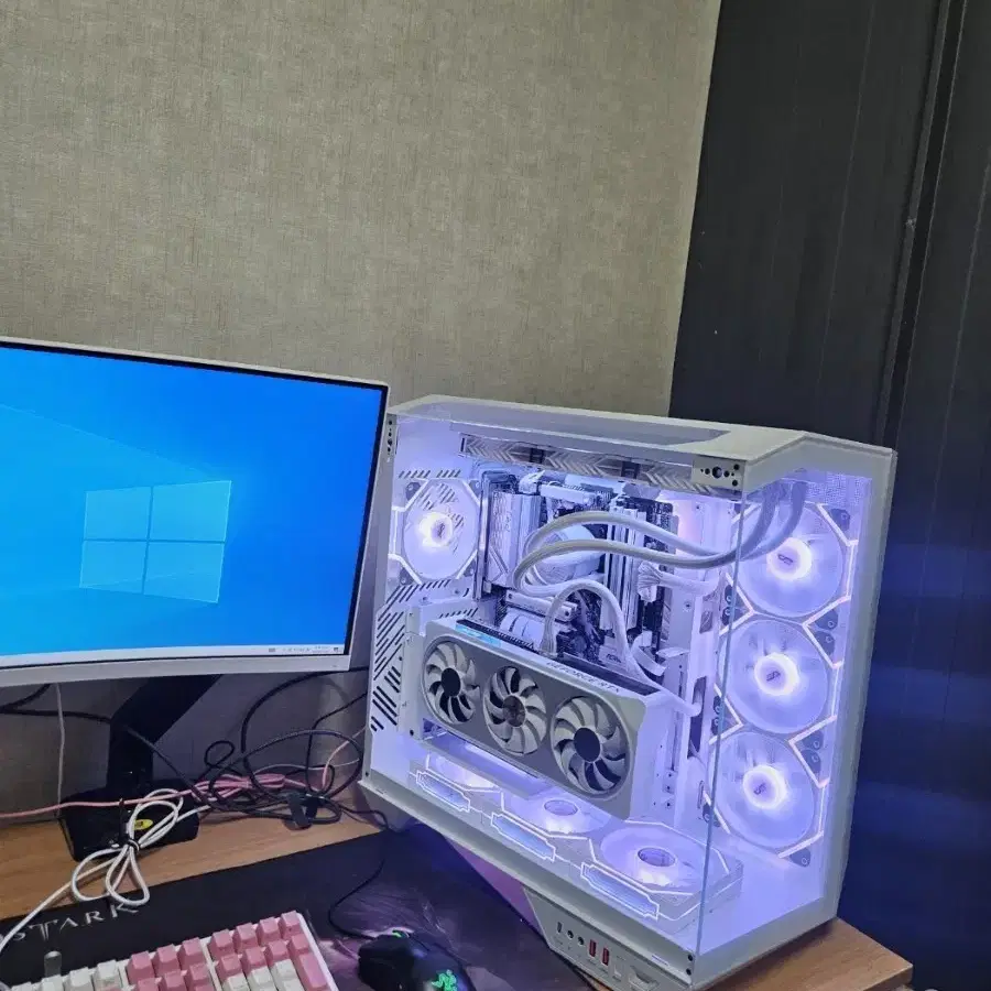 7800x3d rtx4070super 화이트 본체