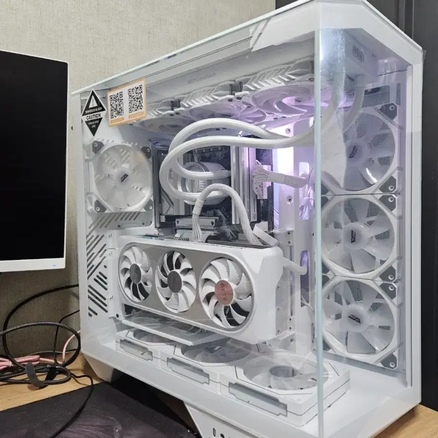 7800x3d rtx4070super 화이트 본체