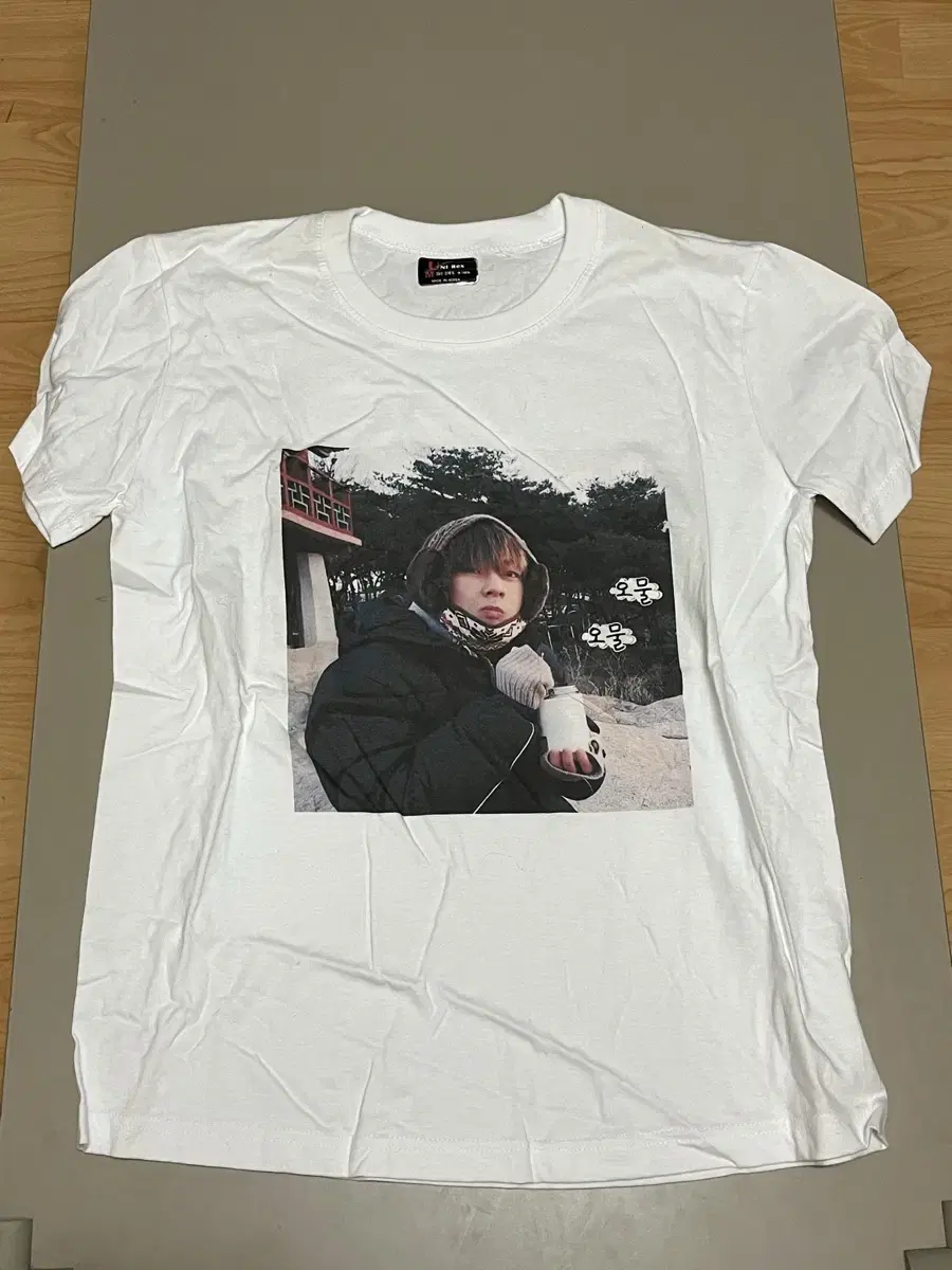 BTS unofficial goods Taehyung v V T-shirt