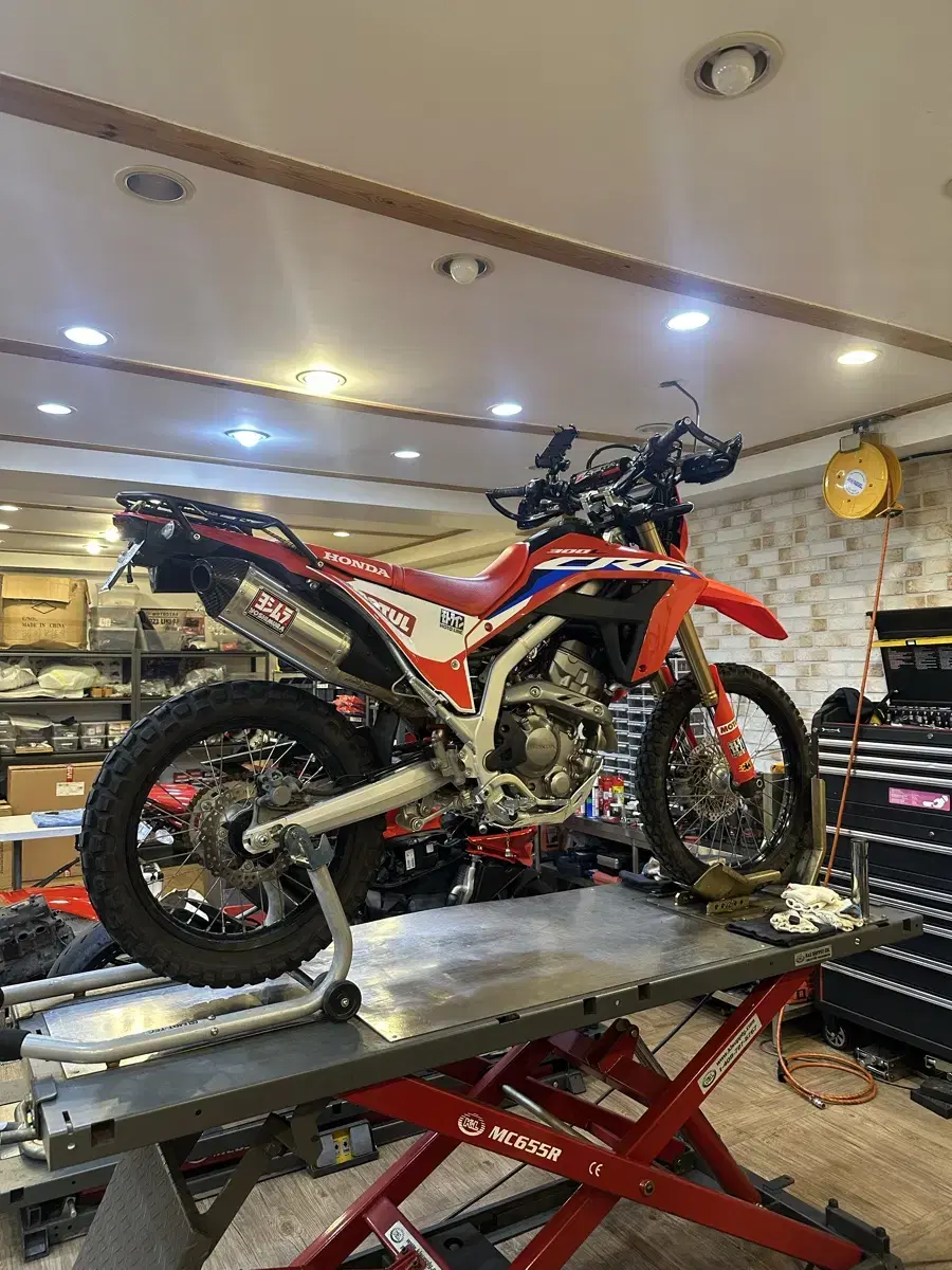 CRF300L 24년식 요시무라 장착