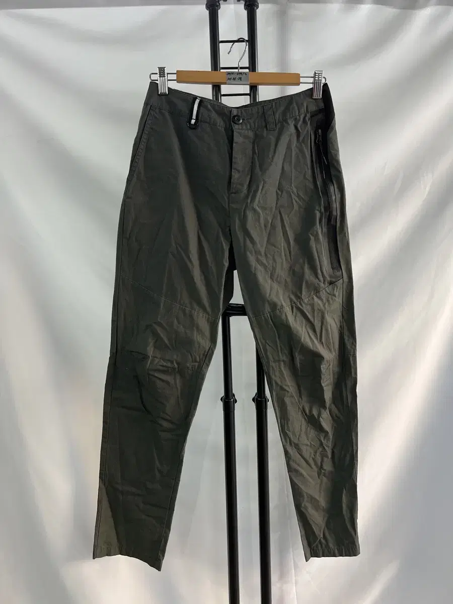 [Genuine/28"] Nike TechPack Sportswear Khaki Performance Pants/Trousers