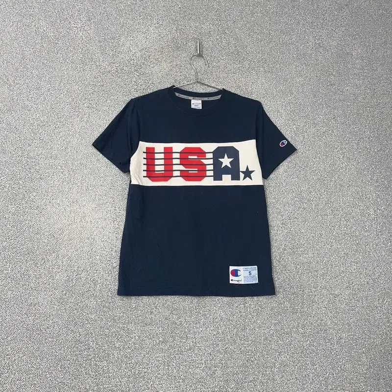 Champion USA Logo Vahn Short Sleeve Tee S