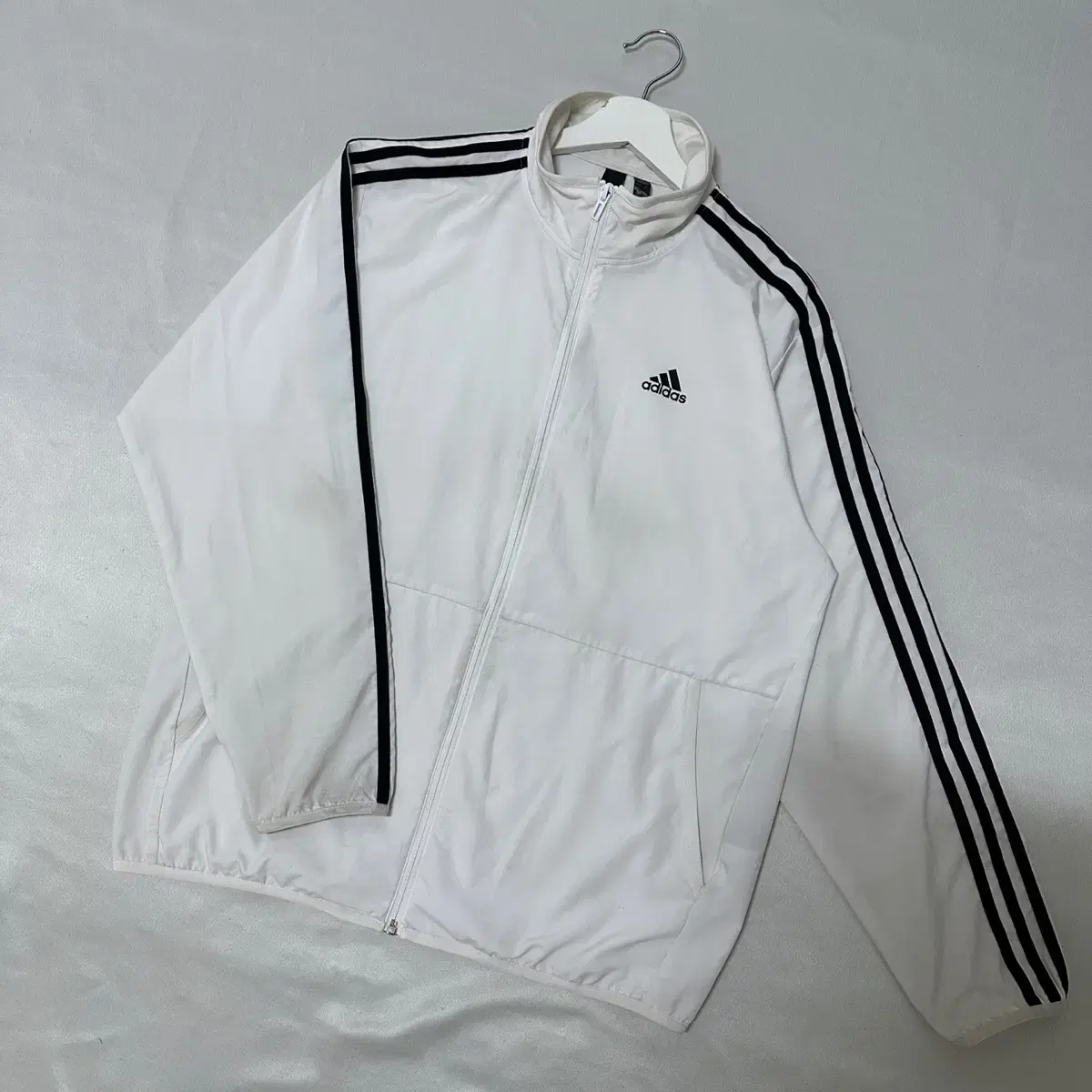 [L] Adidas Windbreaker Manuanwon Shop