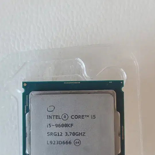 i5 9600kf 팝니다