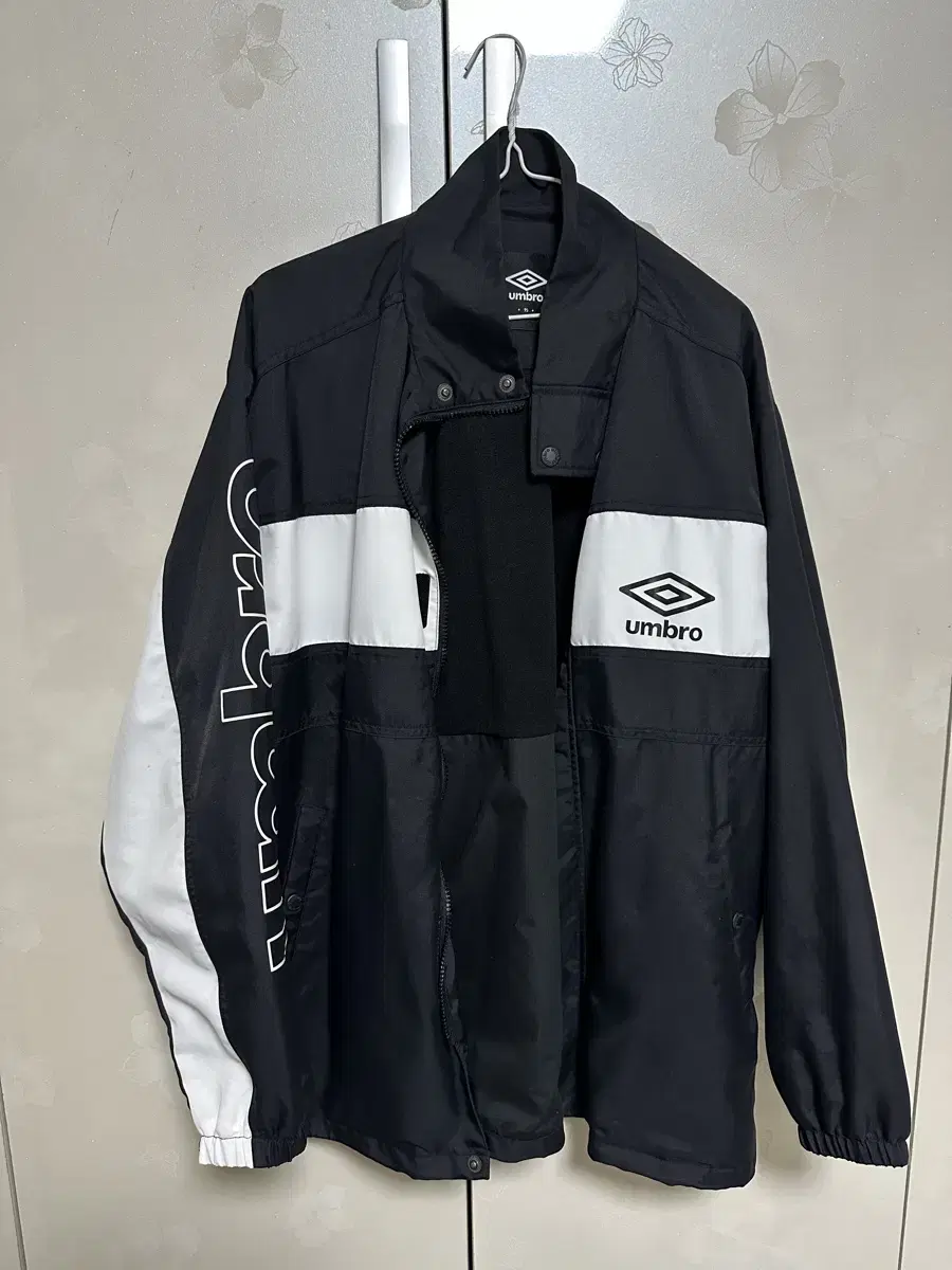 Umbro oversized brushed lined jacket