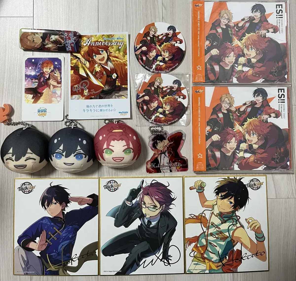 Angsta Trickstar Hokuto Mao Subaru Mako Hako album Color Paper Manju Badge