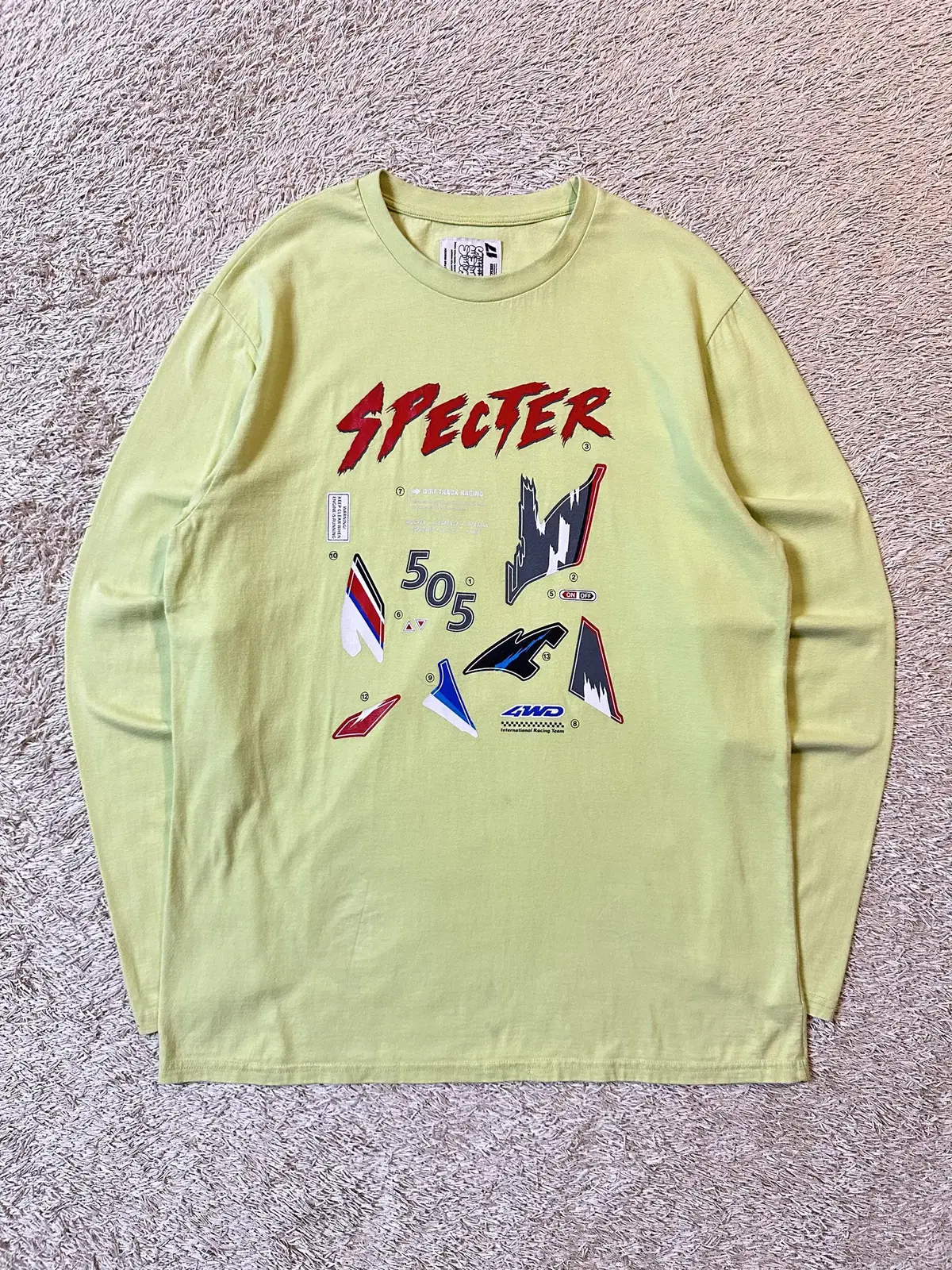 [L] YESEYESEE YESEYESEE SPECTER Long Sleeve Fluorescent