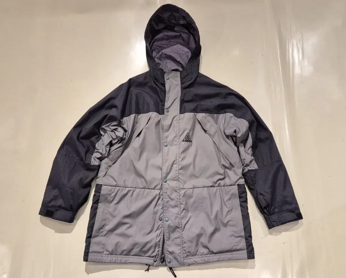 XL>90sNike ACG Outdoor Parka