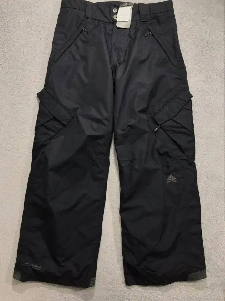 [XL, New] NIKE ACG Ski and Boardwear Pants