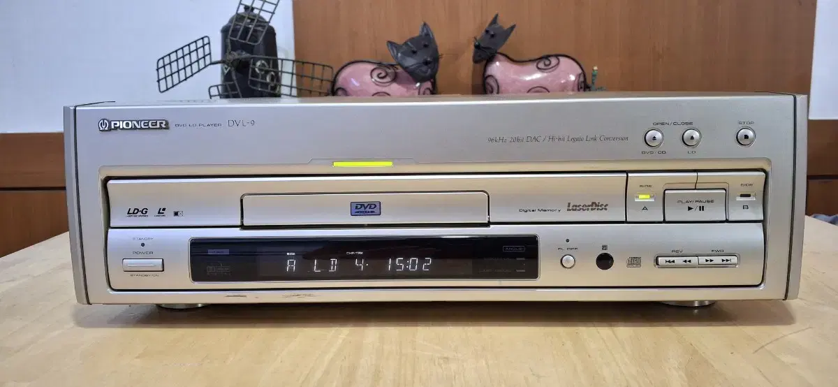 PIONEER DVL-9 DVD,LD PLAYER