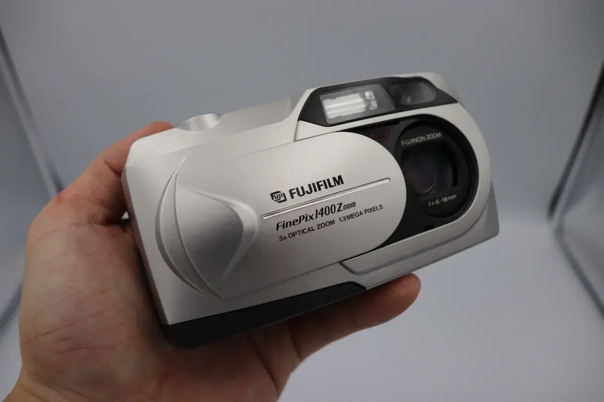 fujifilm finepix1400zoom