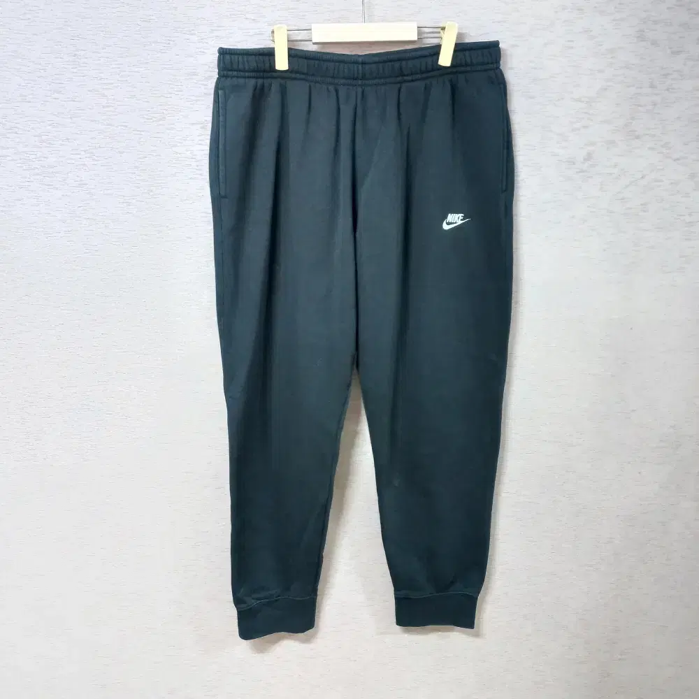 11-27/Nike Navy Brushed Shibori Pants Men