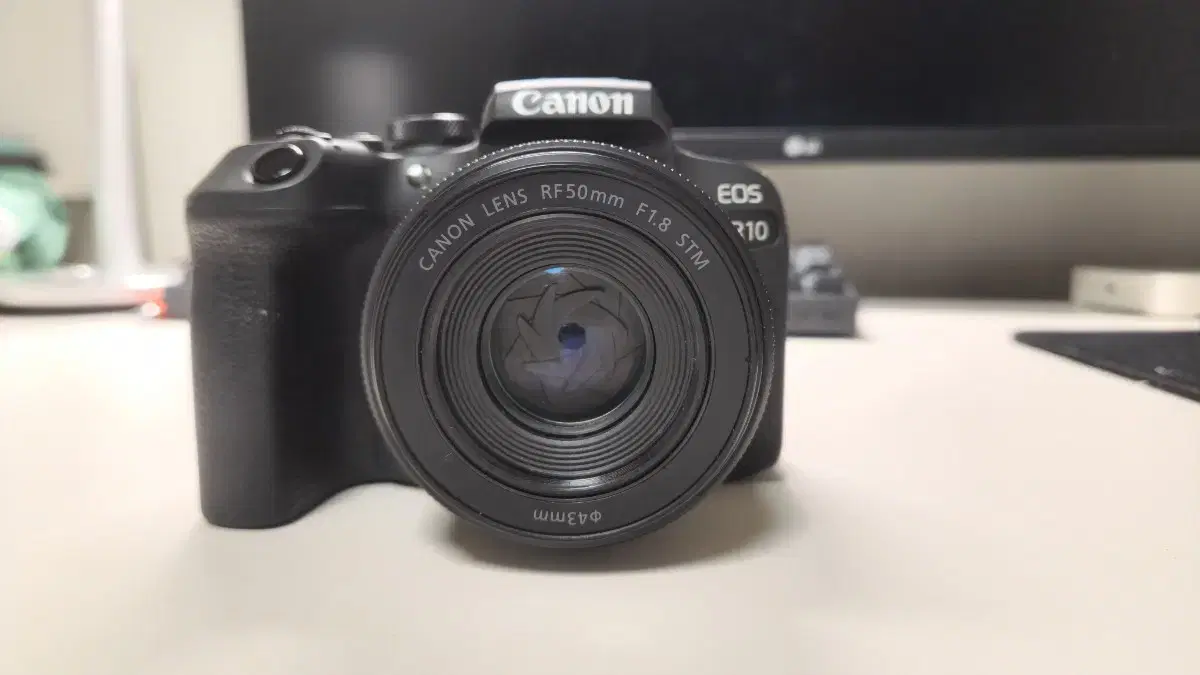 Eos r10 번들1845 + 50.8 20만원 내림