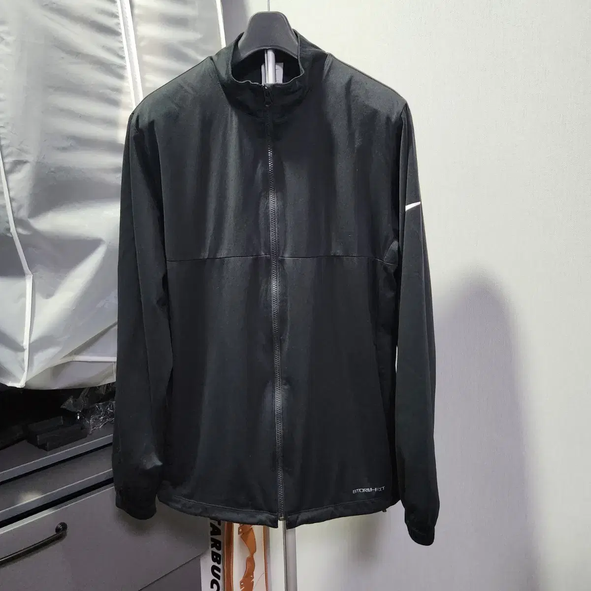 Men's Nike Stormfit Windbreaker Size M