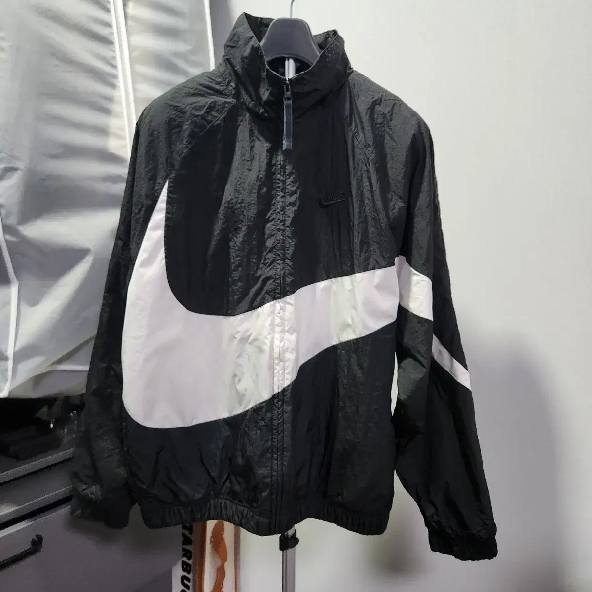 Men's Nike Bixoushi Windbreaker Size M