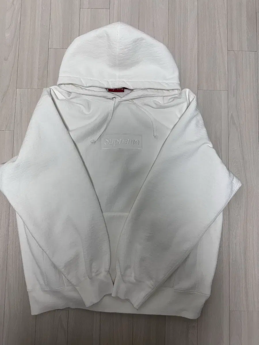 L) Supreme 23fw Box Logo Hood White