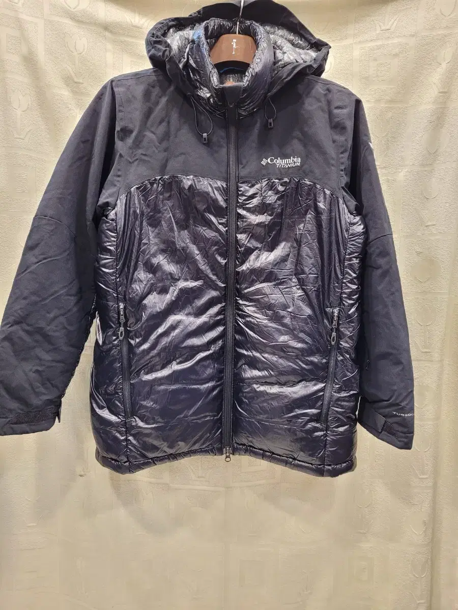 Columbia Titanium Padded Goose Down 95