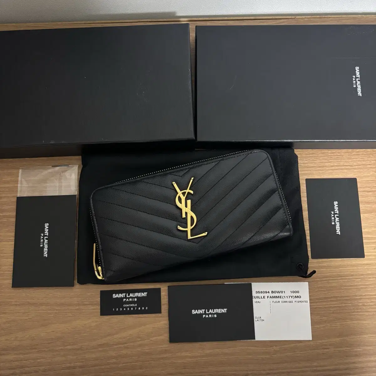 [A+급/정품] 생로랑 YSL 로고 마틀라세 지퍼 장지갑