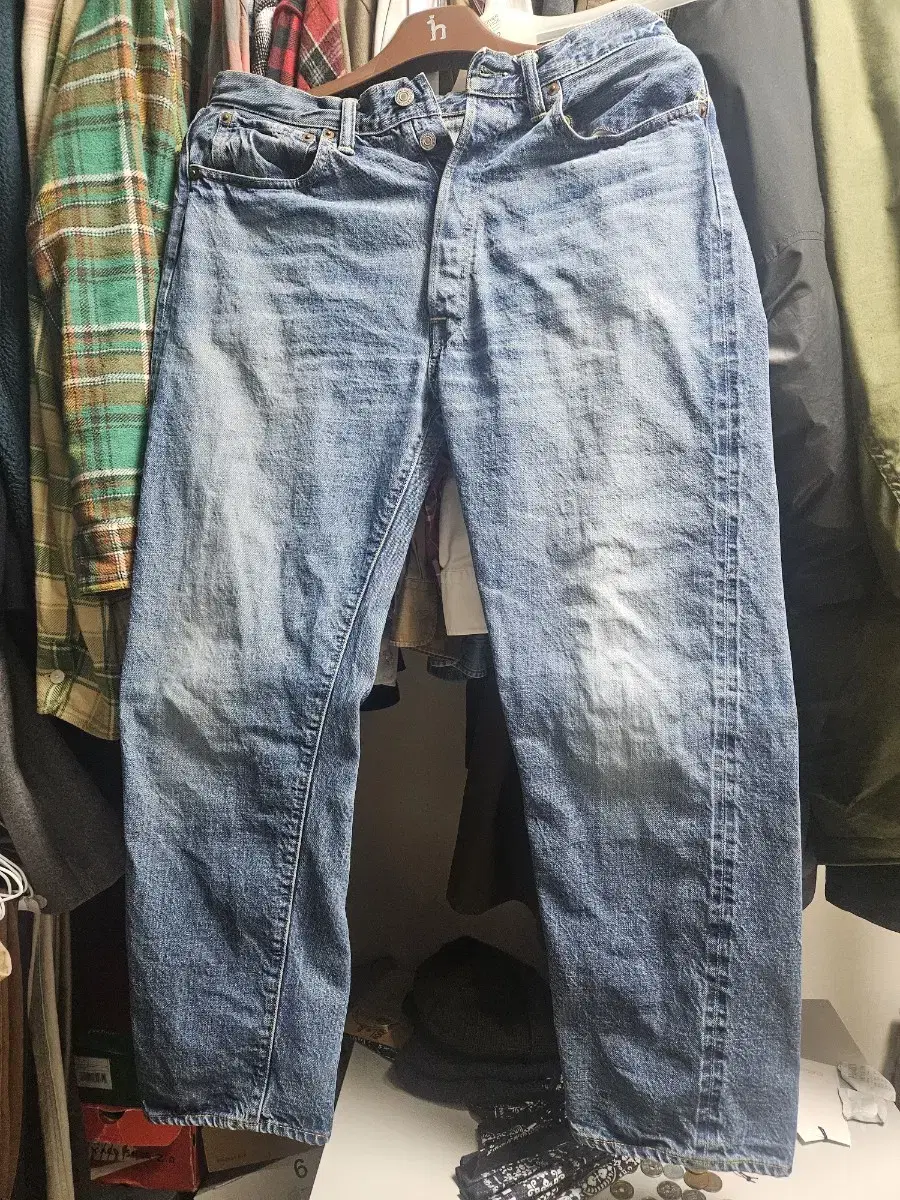 Warehouse 1101 Medium Wash Size 34