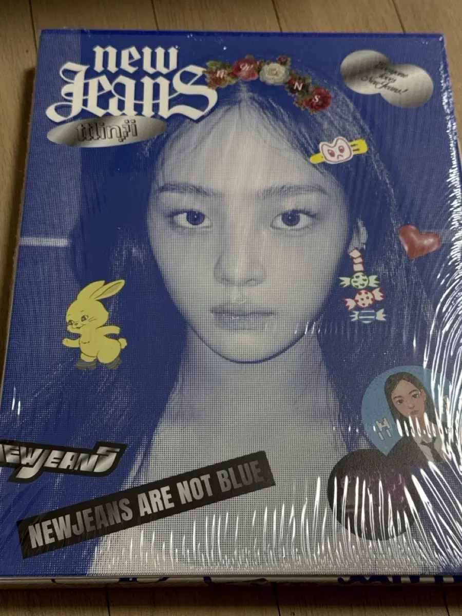 New Jeans Bloo Book minji unsealed