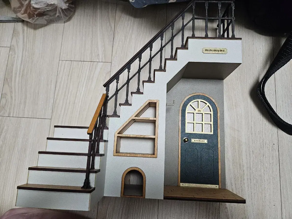 Obitsu11 1:12 Roombox Staircase Miniature Filming Prop