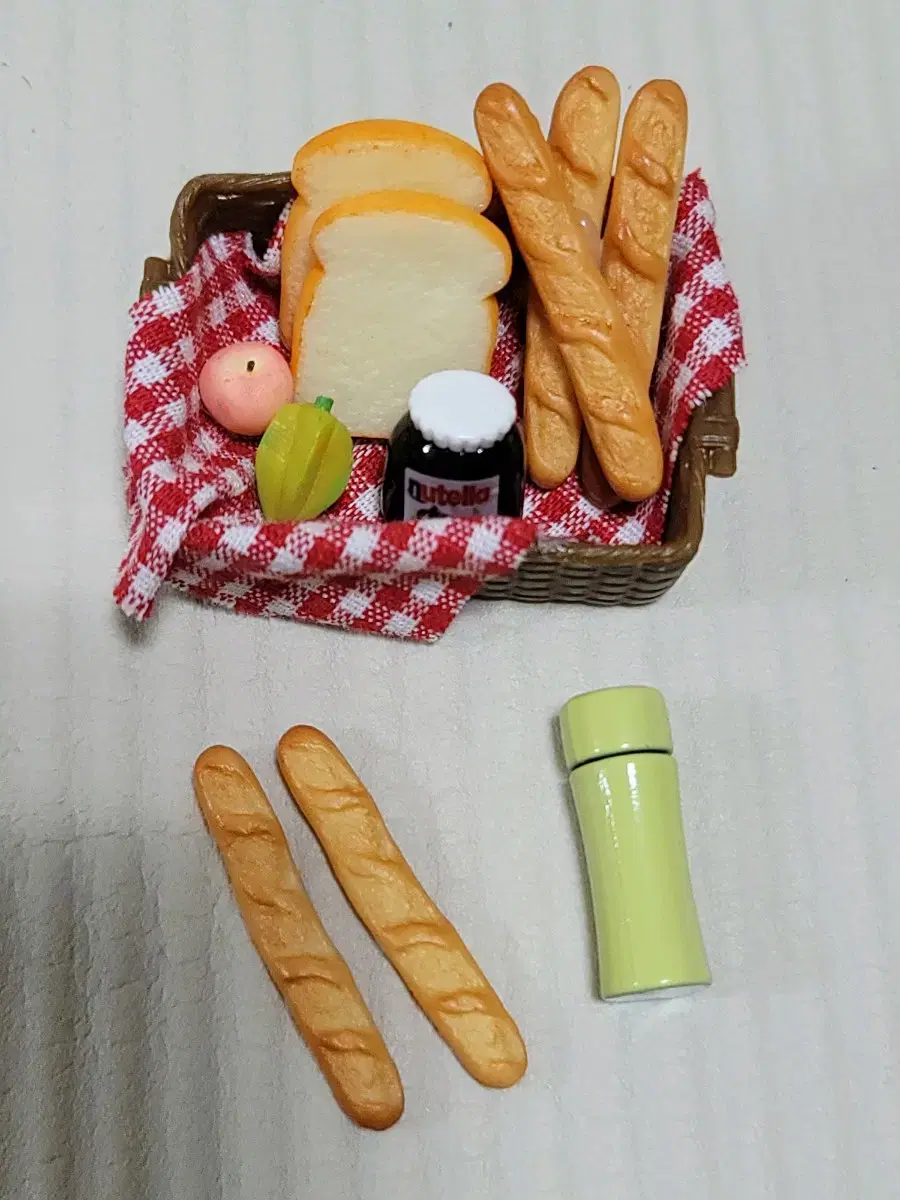 Food Picnic Basket Miniature Obitsu Props