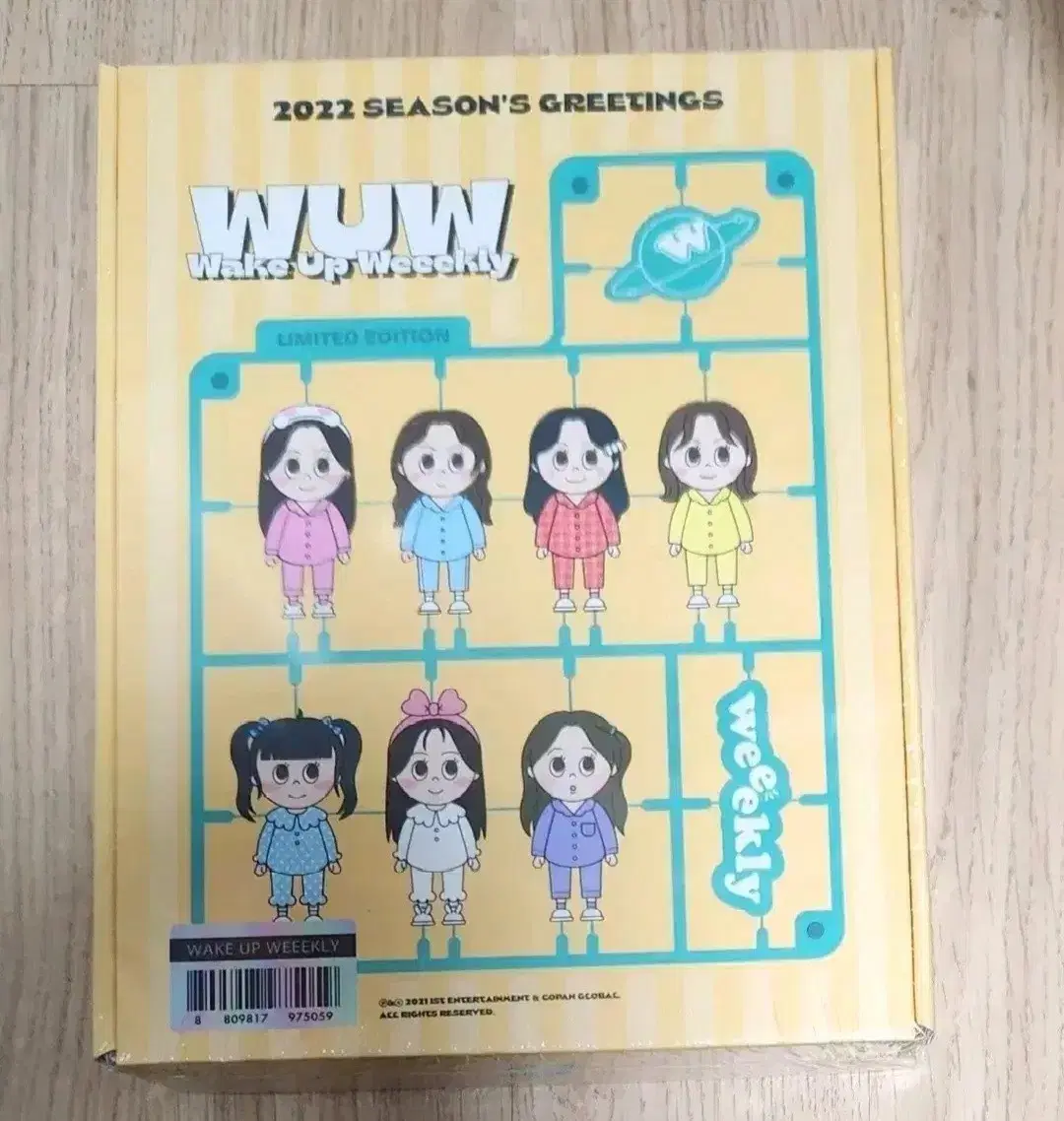 Weekly 2022 sealed season's greetings Weekly photocard Photocards