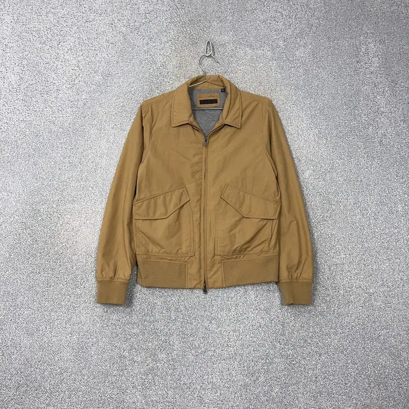 Uniqlo Beige camel-tone casual classic Harrington zip-up jacket M