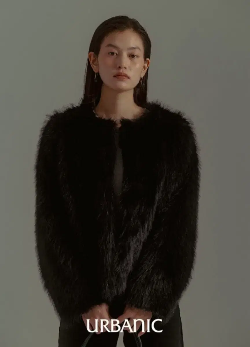 (새상품) 얼바닉30 faux fur jacket 퍼 자켓