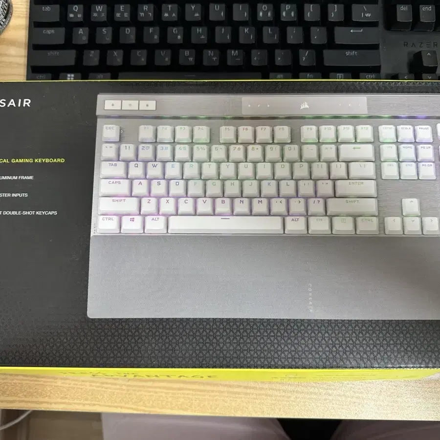 커세어 K70 RGB PRO OPX 광적축