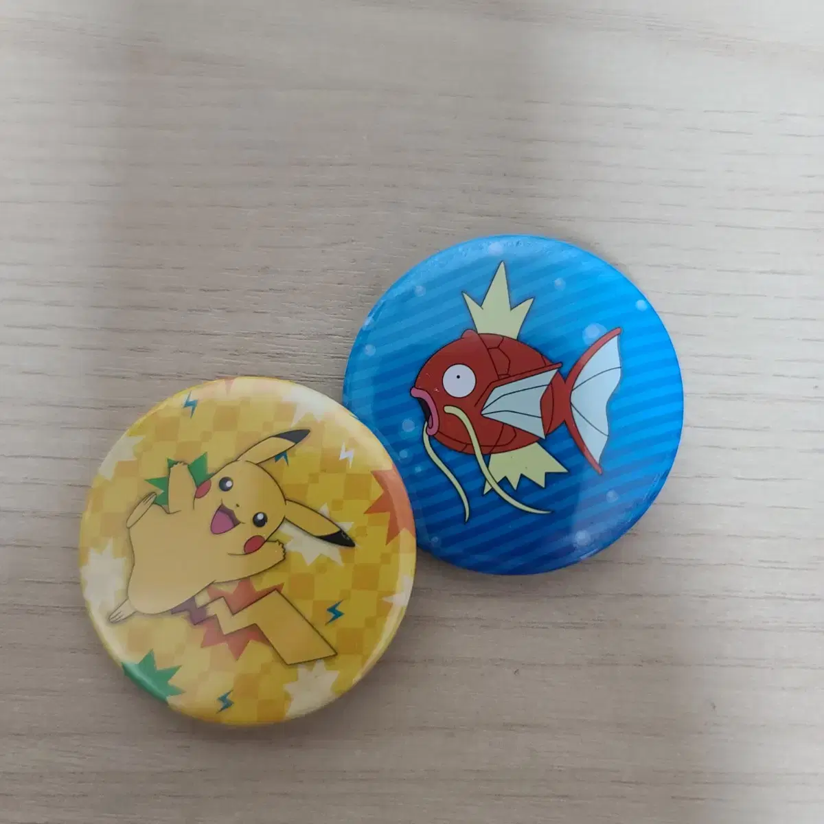 Pikachu and Pikachu Can Badge