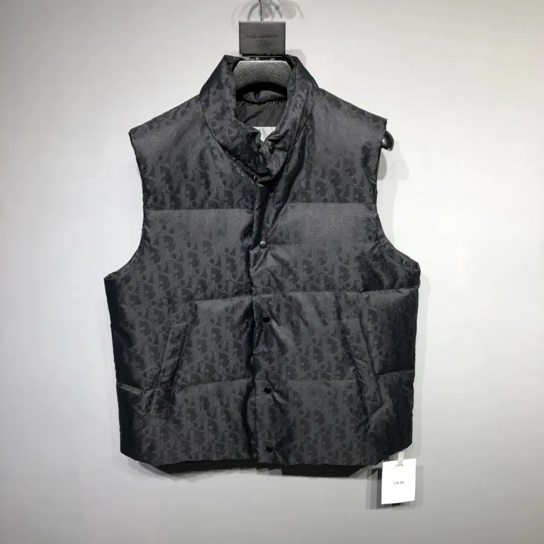 Dior Men's Black Lightweight Puffer Vest