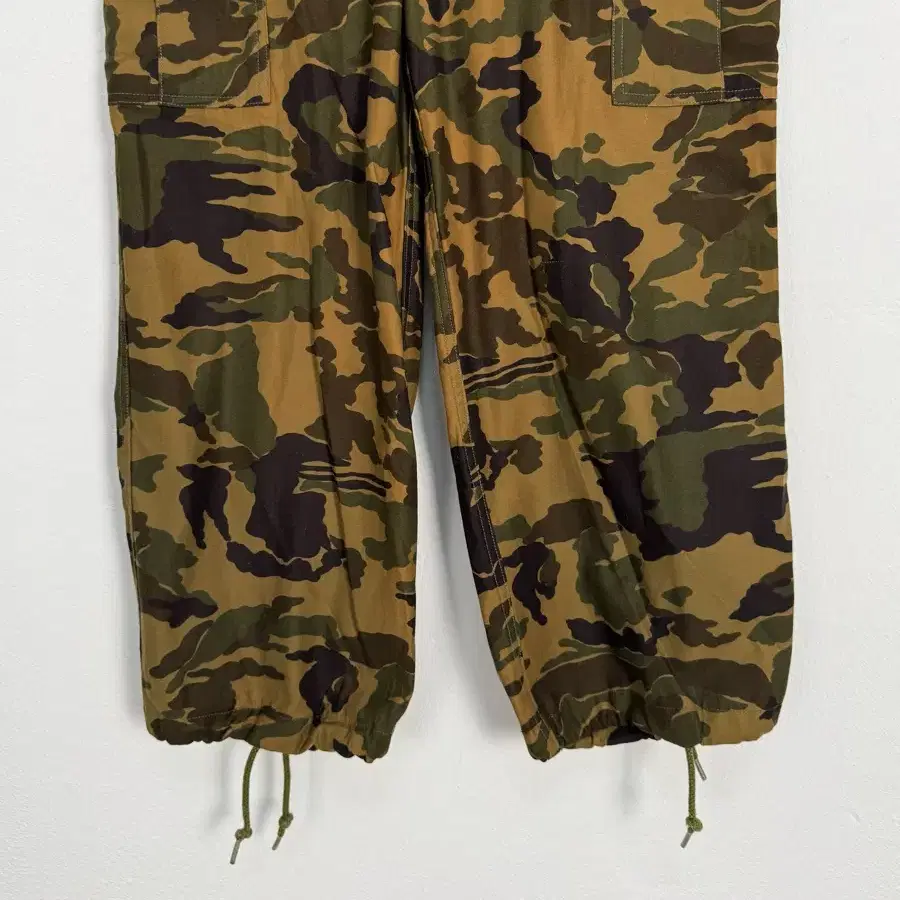 vintage camo cargo pants