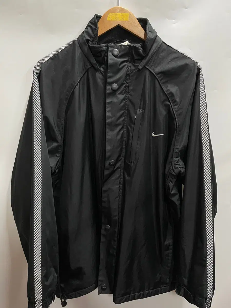 [Genuine/L] Nike Swoosh Sideline Brushed Black Windbreaker