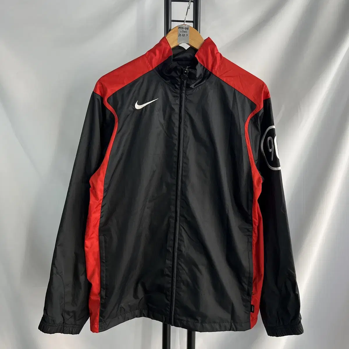 [Genuine/L] Nike Swoosh ClimaFit Black Windbreaker