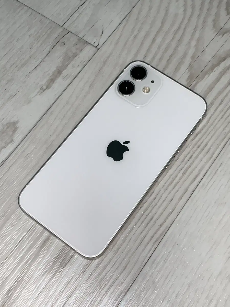 (Price Drop) iPhone 12 mini White 128GB sell wts