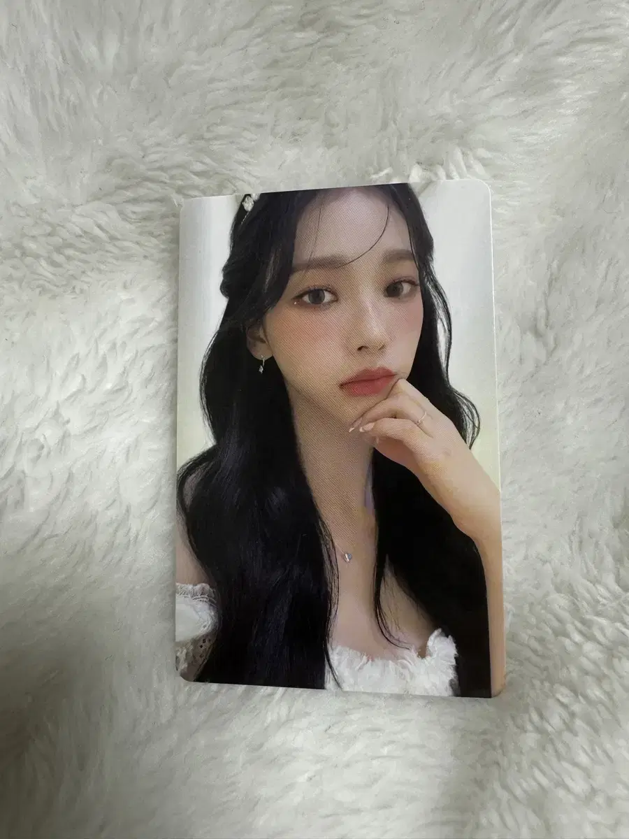 Karina seasons greetings photocard sells