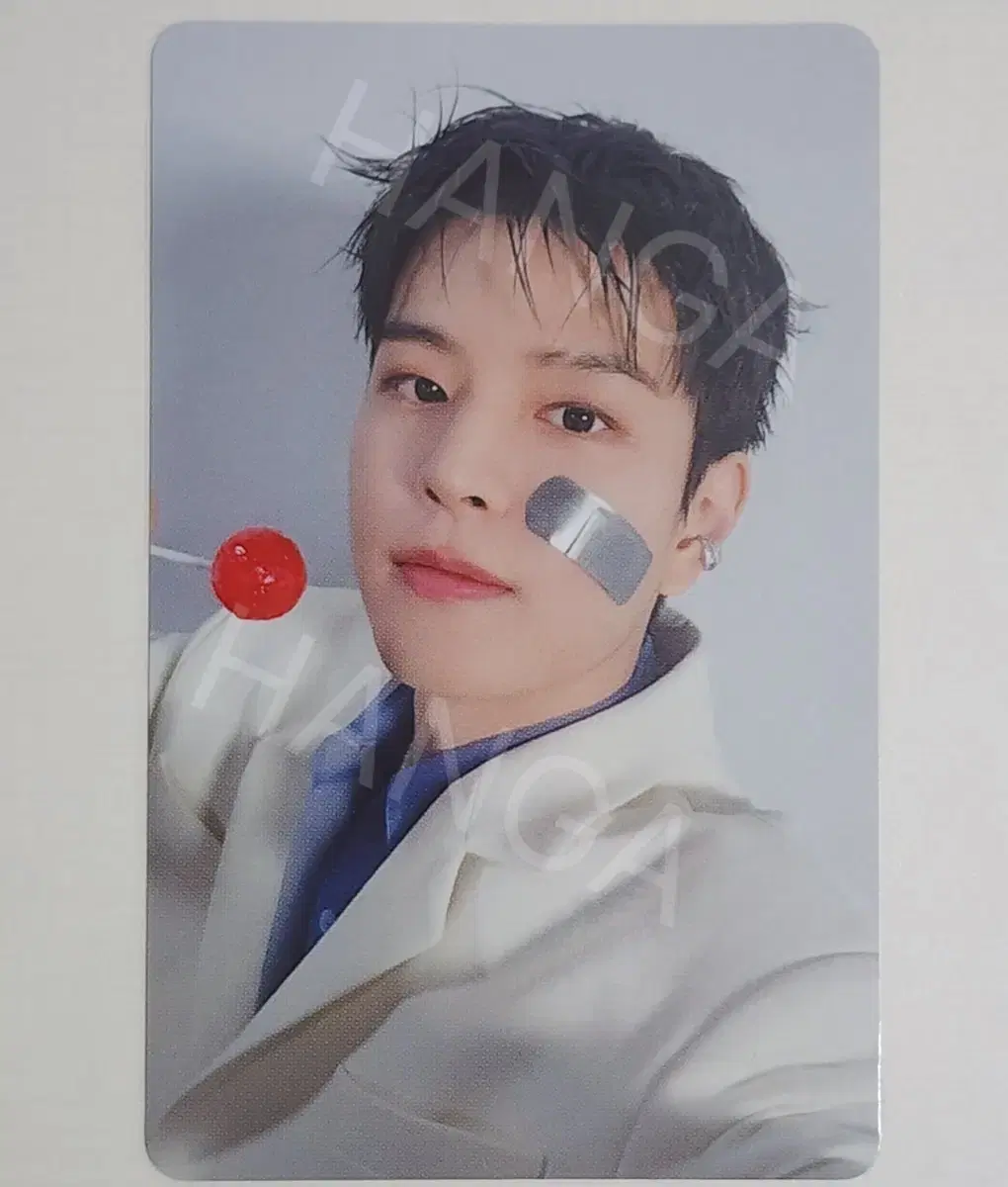 Skz seungmin Illegal Giant ld photocard Pre-Order Benefits